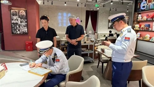 El Cuerpo de Bomberos de Beijing realiza inspecciones fuera de horario y sin previo aviso durante...